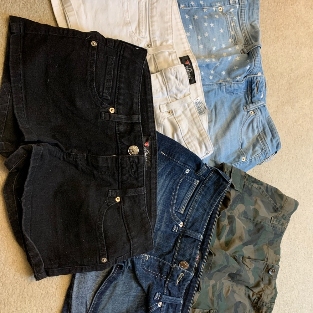 5 pair women’s guess shorts size 28